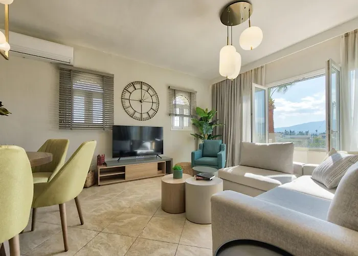 Diogia Luxury Apartment- Comfort & Elegance, By Zantewize Vanato photo